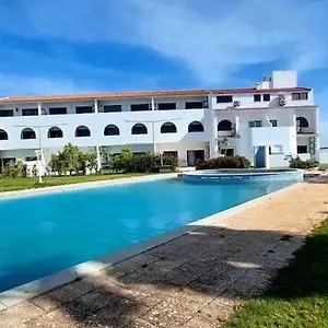Charming One Bed Flat In Apartment