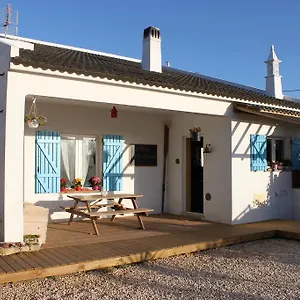 Puravida Divehouse Bed & Breakfast